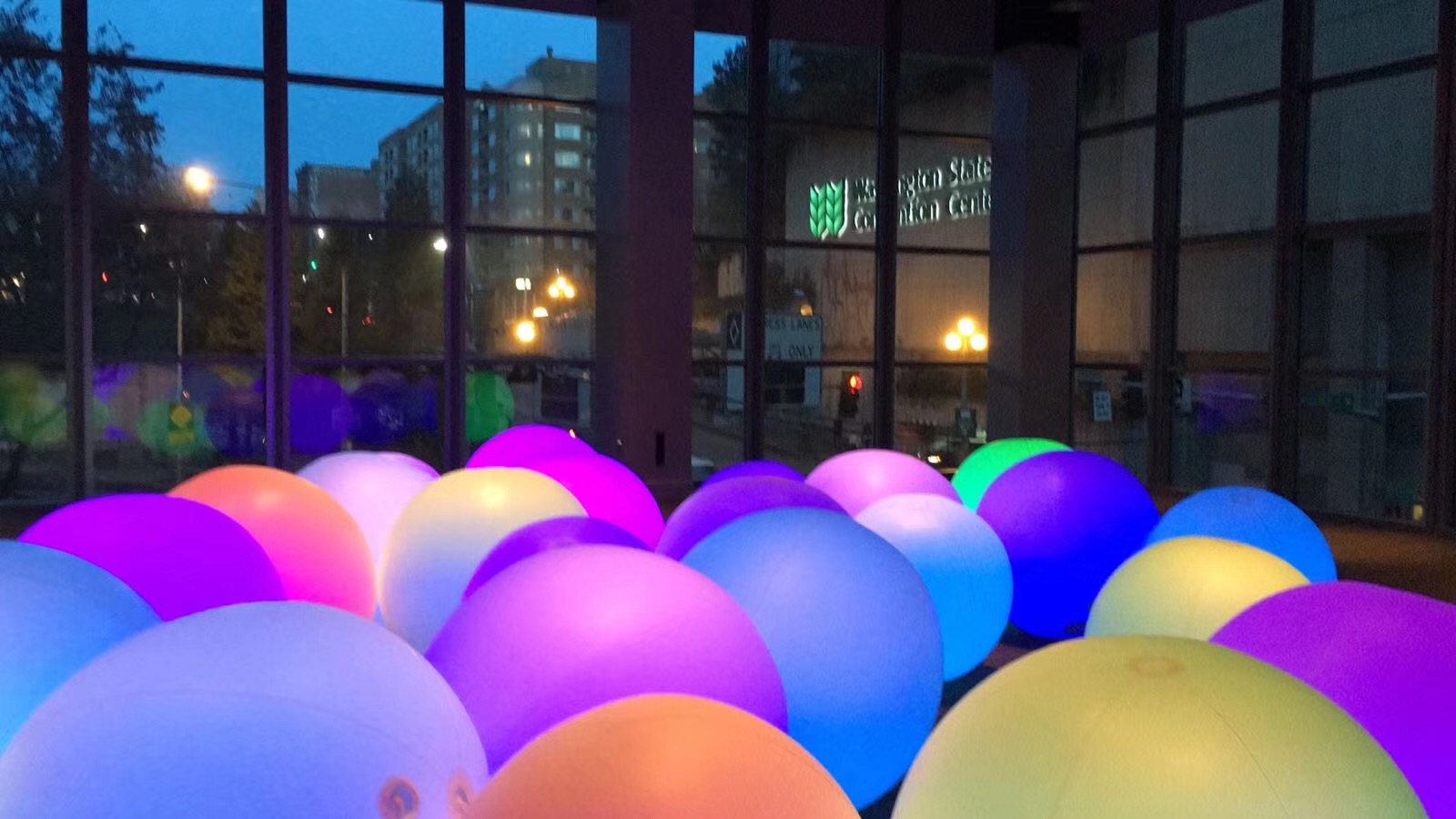 LED Inflatable Touching Colore - Led Balloon Light บทวิจารณ์และราคา
