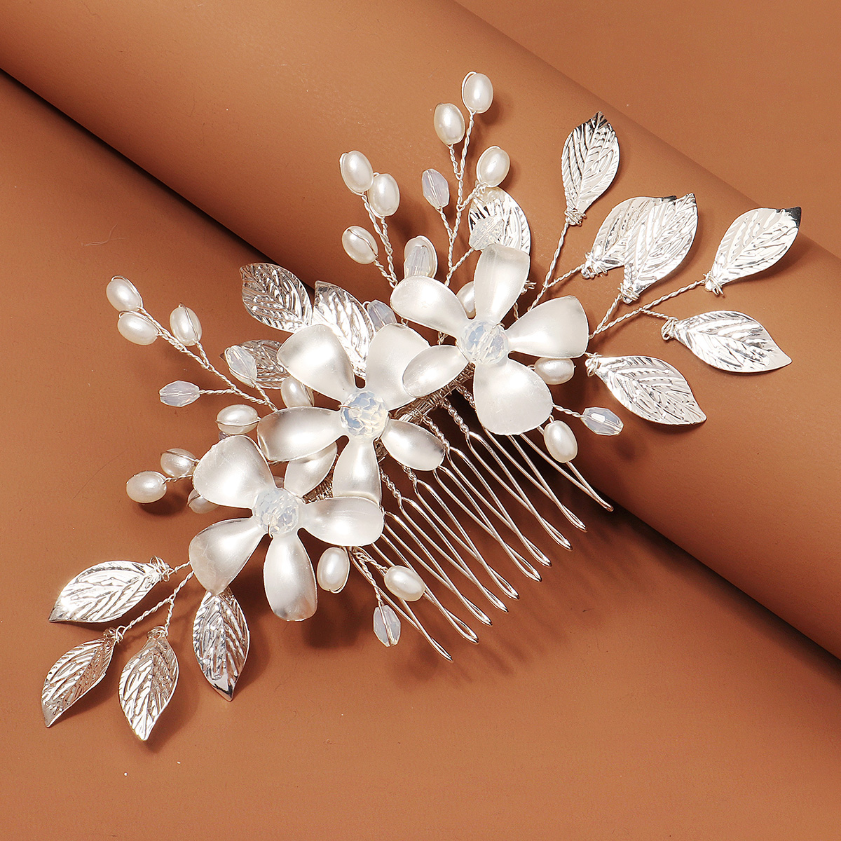 Sliver Luxurious Floral Metal  - Event Suppliers บทวิจารณ์และราคา